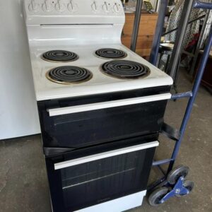 Free standing oven
